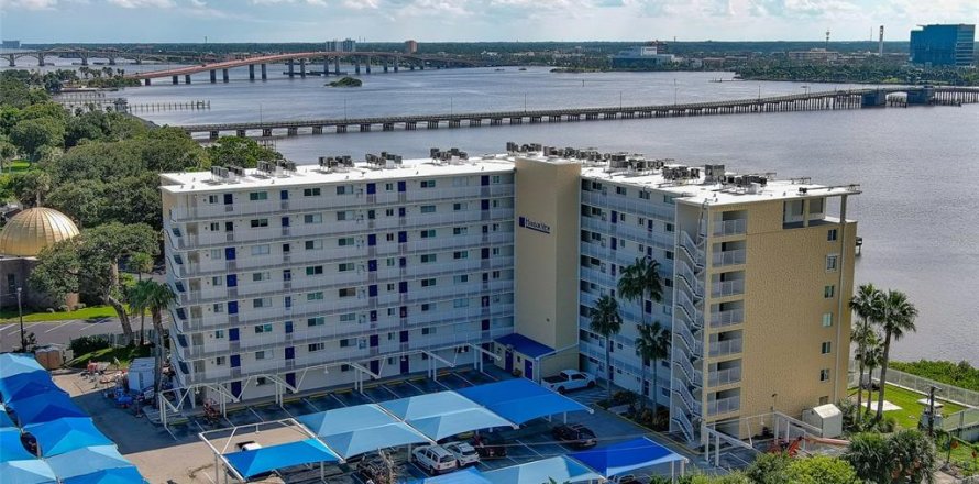 Condo à Daytona Beach, Floride, 1 chambre  № 2399466