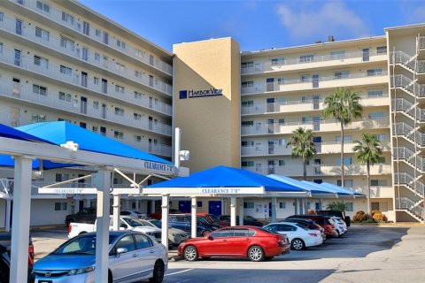 Copropriété à vendre à Daytona Beach, Floride: 1 chambre, 68.28 m2 № 2399466 - photo 2