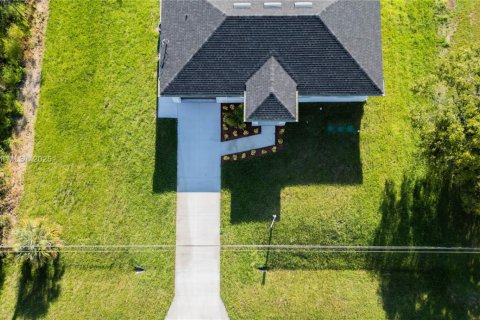 House in Lehigh Acres, Florida 3 bedrooms № 1840952 - photo 27