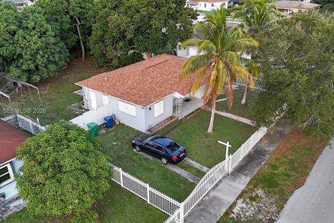 Villa ou maison à vendre à Miami Gardens, Floride: 3 chambres, 110.74 m2 № 1975466 - photo 19