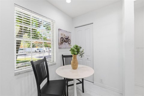 Condo in Clearwater, Florida, 2 bedrooms № 2203921 - photo 7