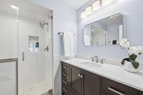 Condo in Clearwater, Florida, 2 bedrooms № 2203921 - photo 12