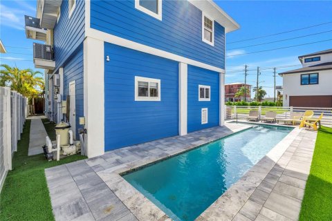 Villa ou maison à louer à Madeira Beach, Floride: 3 chambres, 138.24 m2 № 2421825 - photo 10