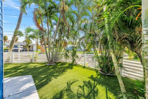 Villa ou maison à louer à Madeira Beach, Floride: 3 chambres, 138.24 m2 № 2421825 - photo 12