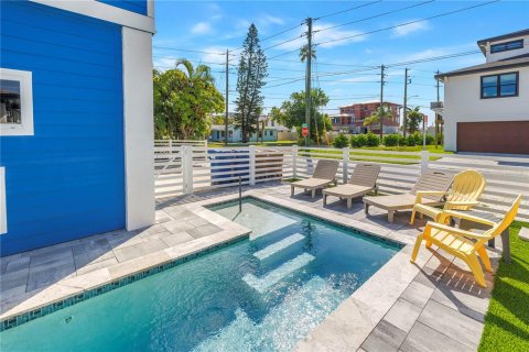 Villa ou maison à louer à Madeira Beach, Floride: 3 chambres, 138.24 m2 № 2421825 - photo 9