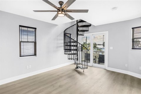 Villa ou maison à louer à Madeira Beach, Floride: 3 chambres, 138.24 m2 № 2421825 - photo 30