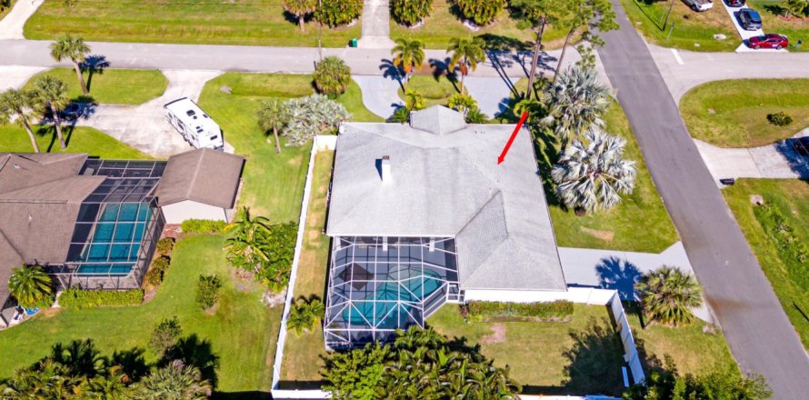 Casa en Fort Pierce, Florida 3 dormitorios, 206.24 m2 № 1120291