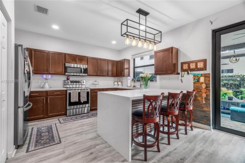 Adosado en Homestead, Florida 3 dormitorios, 161.65 m2 № 2084760