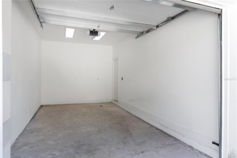 Townhouse in Tampa, Florida 4 bedrooms, 199.09 sq.m. № 2396343 - photo 7