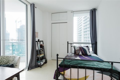 Condo in Miami, Florida, 2 bedrooms  № 2052768 - photo 18