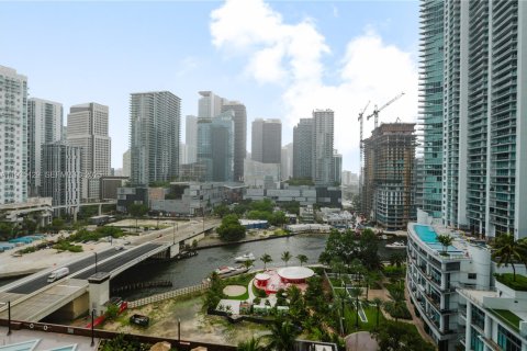 Condo in Miami, Florida, 2 bedrooms  № 2052768 - photo 25