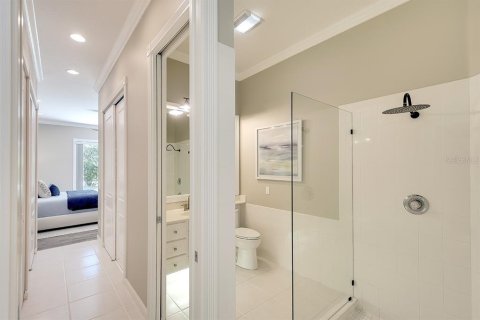House in Sarasota, Florida 3 bedrooms, 186.55 sq.m. № 1689759 - photo 22