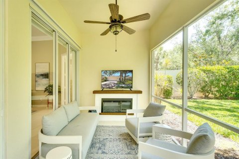 House in Sarasota, Florida 3 bedrooms, 186.55 sq.m. № 1689759 - photo 30
