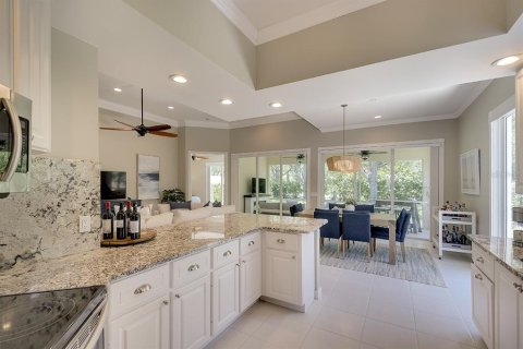 House in Sarasota, Florida 3 bedrooms, 186.55 sq.m. № 1689759 - photo 15