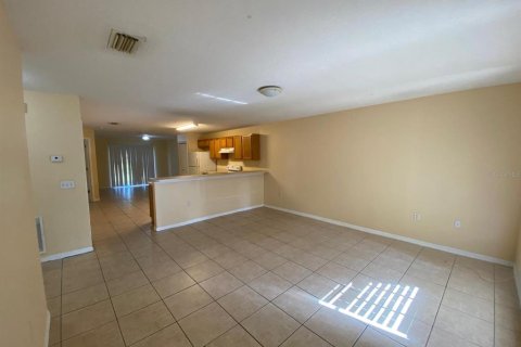 Apartment in Poinciana, Florida 3 bedrooms, 121.89 sq.m. № 2422784 - photo 6