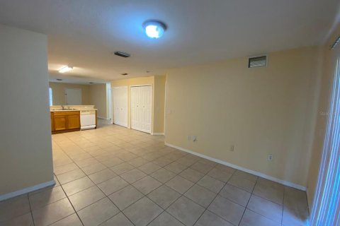 Apartment in Poinciana, Florida 3 bedrooms, 121.89 sq.m. № 2422784 - photo 7