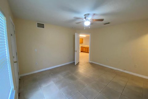 Apartment in Poinciana, Florida 3 bedrooms, 121.89 sq.m. № 2422784 - photo 9