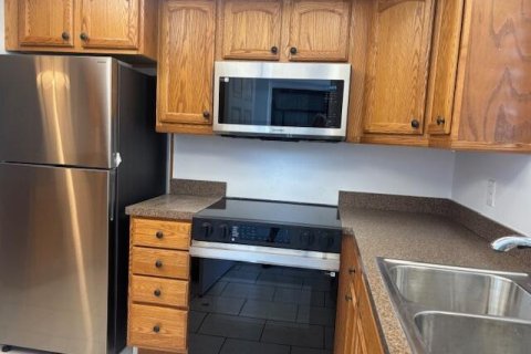 Condo in North Palm Beach, Florida, 2 bedrooms  № 2082040 - photo 13
