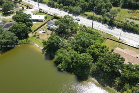 Купить земельный участок в Сент-Луси, Флорида № 1971402 - фото 2