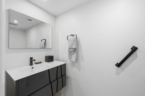 Condo in Boca Raton, Florida, 3 bedrooms  № 2078553 - photo 9