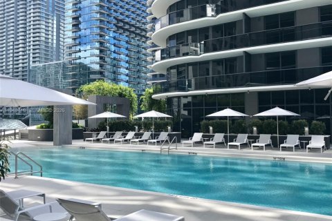 Condo in Miami, Florida, 1 bedroom  № 2002908 - photo 15