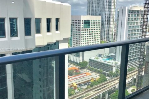 Condo in Miami, Florida, 1 bedroom  № 2002908 - photo 13