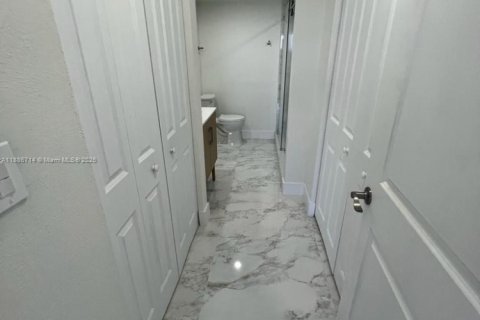Copropriété à louer à Hialeah, Floride: 2 chambres, 79.15 m2 № 1933070 - photo 21