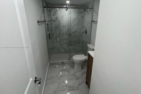 Copropriété à louer à Hialeah, Floride: 2 chambres, 79.15 m2 № 1933070 - photo 24