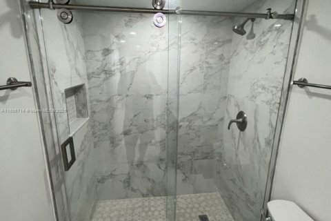Copropriété à louer à Hialeah, Floride: 2 chambres, 79.15 m2 № 1933070 - photo 25