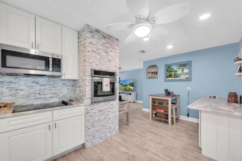 Casa en venta en Saint Petersburg, Florida, 2 dormitorios, 95.41 m2 № 1791391 - foto 10