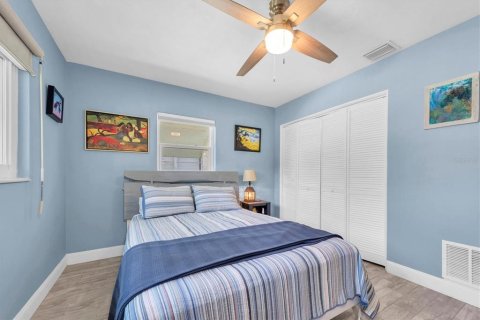Casa en venta en Saint Petersburg, Florida, 2 dormitorios, 95.41 m2 № 1791391 - foto 16