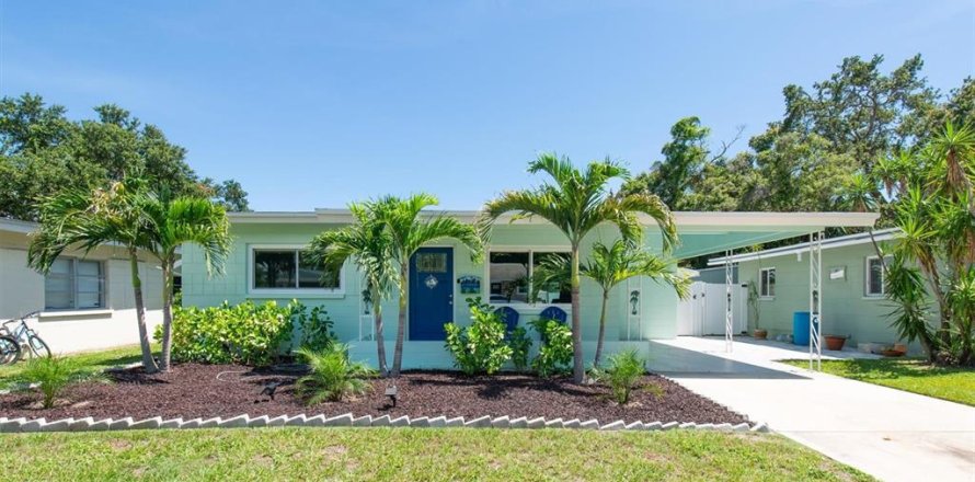 Casa en Saint Petersburg, Florida 2 dormitorios, 95.41 m2 № 1791391