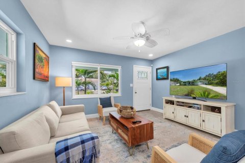 Casa en venta en Saint Petersburg, Florida, 2 dormitorios, 95.41 m2 № 1791391 - foto 5