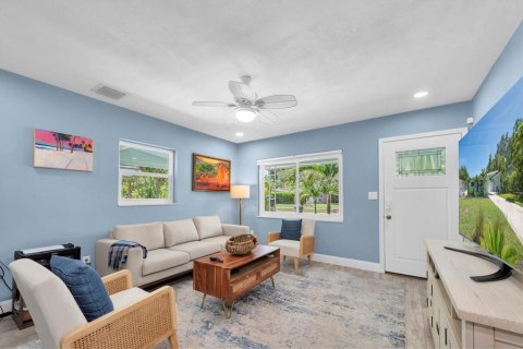 Casa en venta en Saint Petersburg, Florida, 2 dormitorios, 95.41 m2 № 1791391 - foto 4
