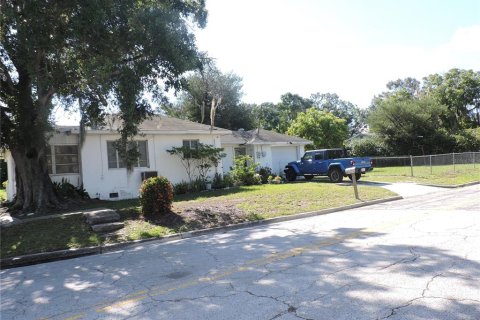 House in Lake Wales, Florida 2 bedrooms, 80.17 sq.m. № 1881439 - photo 2