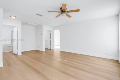 Villa ou maison à vendre à Miramar, Floride: 5 chambres, 242.2 m2 № 2001298 - photo 28