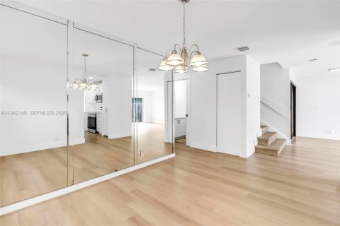 Villa ou maison à vendre à Miramar, Floride: 5 chambres, 242.2 m2 № 2001298 - photo 16