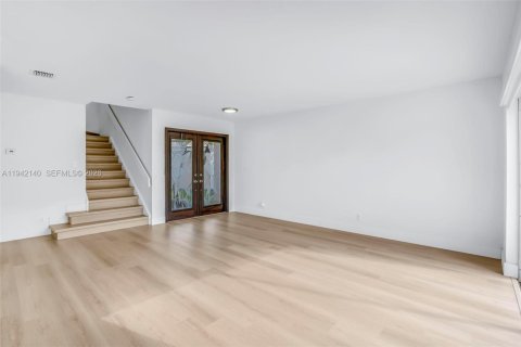 Villa ou maison à vendre à Miramar, Floride: 5 chambres, 242.2 m2 № 2001298 - photo 14