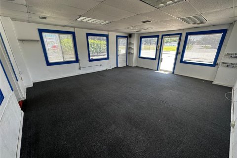 Immobilier commercial à louer à Lake Wales, Floride: 243.78 m2 № 1866469 - photo 5