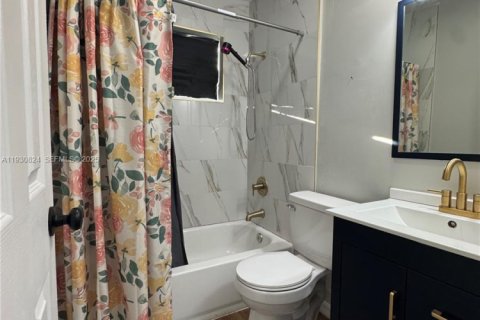 Villa ou maison à vendre à South Bay, Floride: 3 chambres, 119.1 m2 № 1989950 - photo 18