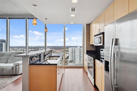 Condo in Tampa, Florida, 2 bedrooms  № 1733440 - photo 8