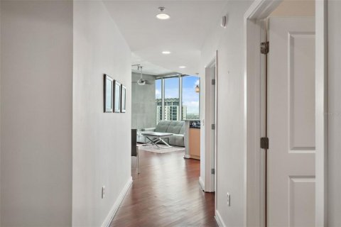 Condo in Tampa, Florida, 2 bedrooms  № 1733440 - photo 20