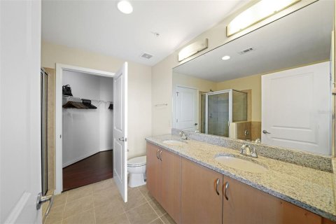 Condo in Tampa, Florida, 2 bedrooms  № 1733440 - photo 11