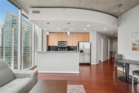 Condo in Tampa, Florida, 2 bedrooms  № 1733440 - photo 7