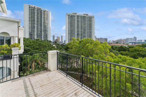 Condo in Aventura, Florida, 3 bedrooms  № 1471176 - photo 5