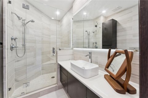 Condo in Aventura, Florida, 3 bedrooms  № 1471176 - photo 16