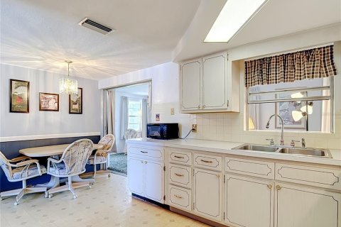 Villa ou maison à vendre à New Port Richey, Floride: 2 chambres, 101.45 m2 № 2204048 - photo 29