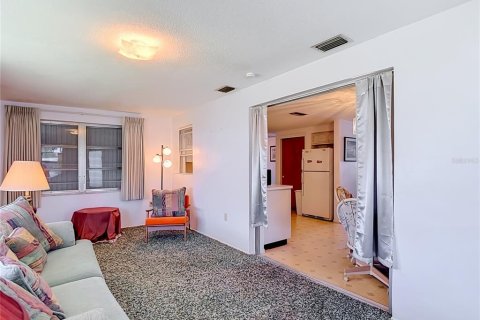 Villa ou maison à vendre à New Port Richey, Floride: 2 chambres, 101.45 m2 № 2204048 - photo 30