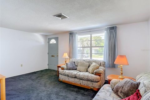 Villa ou maison à vendre à New Port Richey, Floride: 2 chambres, 101.45 m2 № 2204048 - photo 23