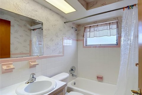 Villa ou maison à vendre à New Port Richey, Floride: 2 chambres, 101.45 m2 № 2204048 - photo 10